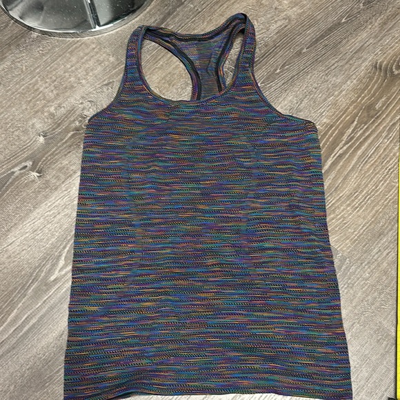 Lululemon swiftly racerback love pride 8 - Picture 3 of 6